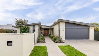 27 Pinotage Drive, Greenmeadows, Napier - Carousel 1