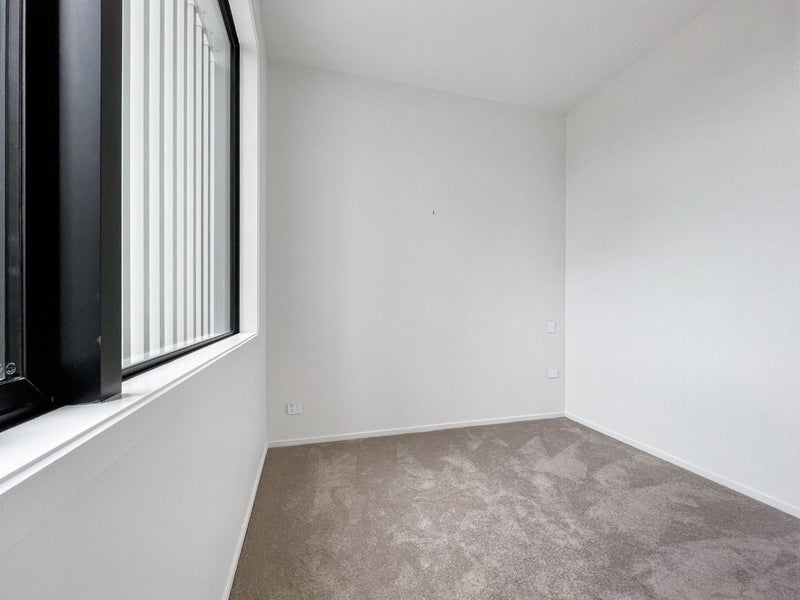 27E Dawnhaven Drive, Te Atatū Peninsula, Auckland - Carousel 10