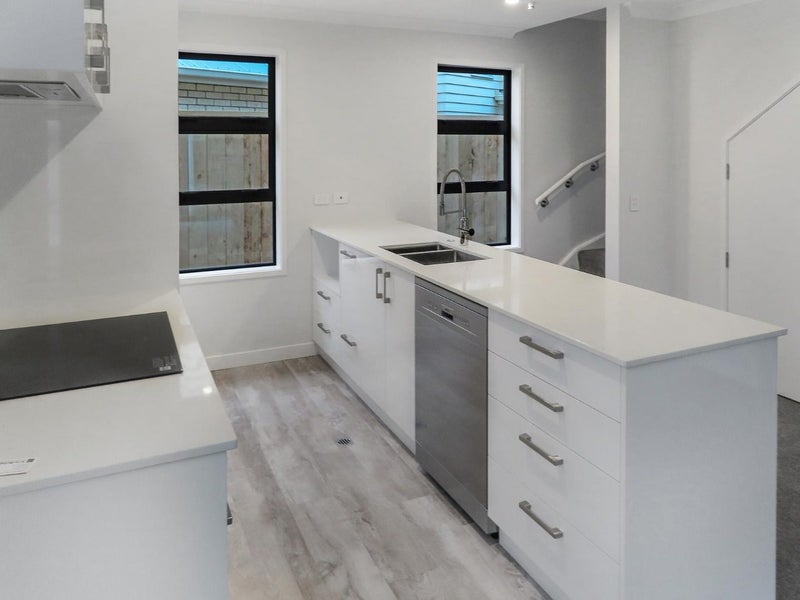 90C Cambridge Terrace, Waterloo, Lower Hutt - Carousel 2