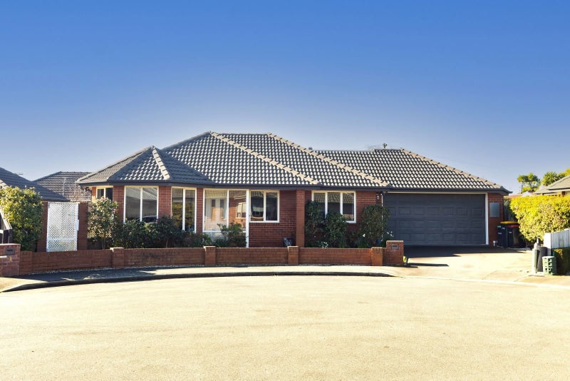 4 Cherrytree Lane, Spreydon, Christchurch - Carousel 1
