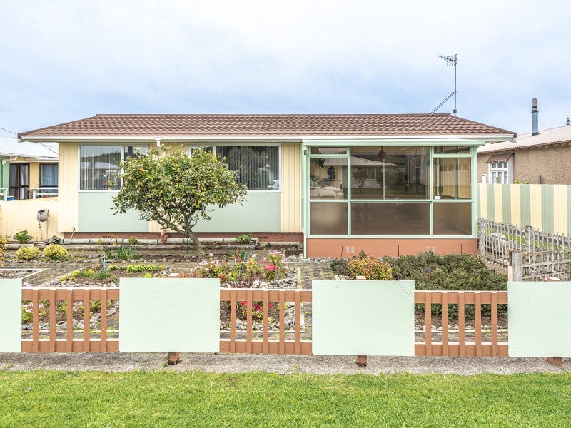 73 Polson Street, Castlecliff, Whanganui - Carousel 1