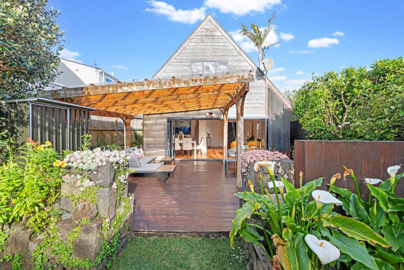 54A Amaru Road, One Tree Hill, Auckland - Carousel 1