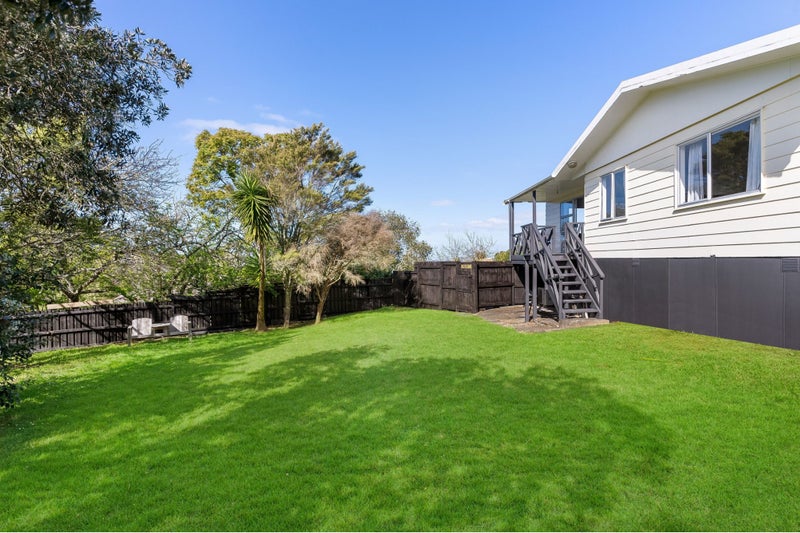 14 Aldern Road, Massey, Auckland - Carousel 1
