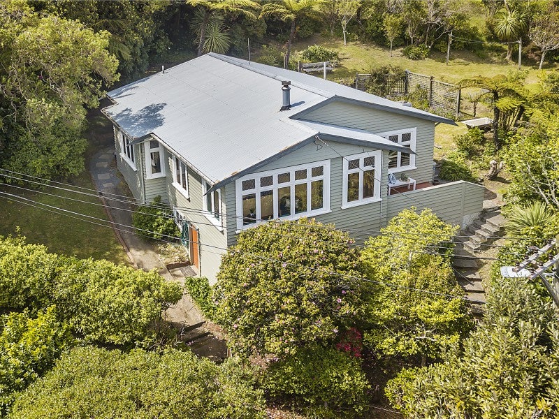 17 Imlay Crescent, Ngaio, Wellington - Carousel 1