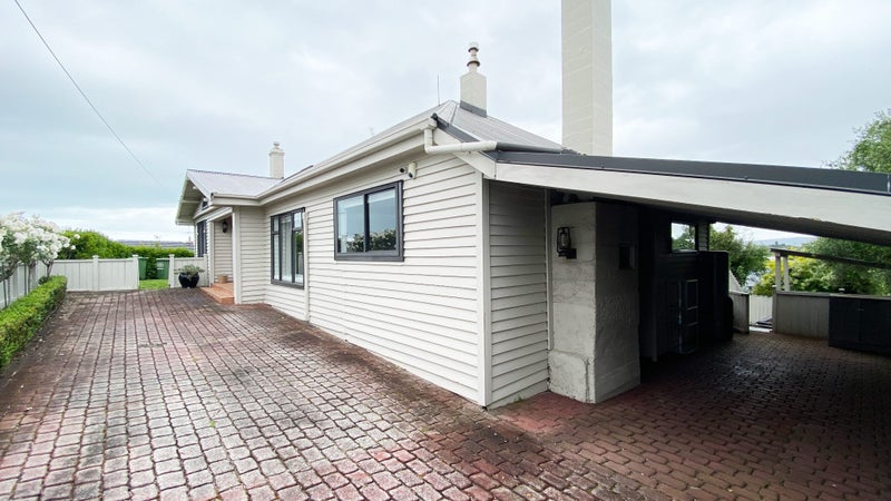 1/1 Paparoa Road, Howick, Auckland - Carousel 1