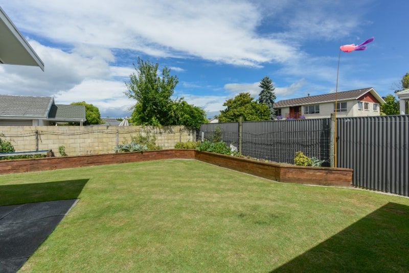 1 Holyrood Street, Taradale, Napier - Carousel 9