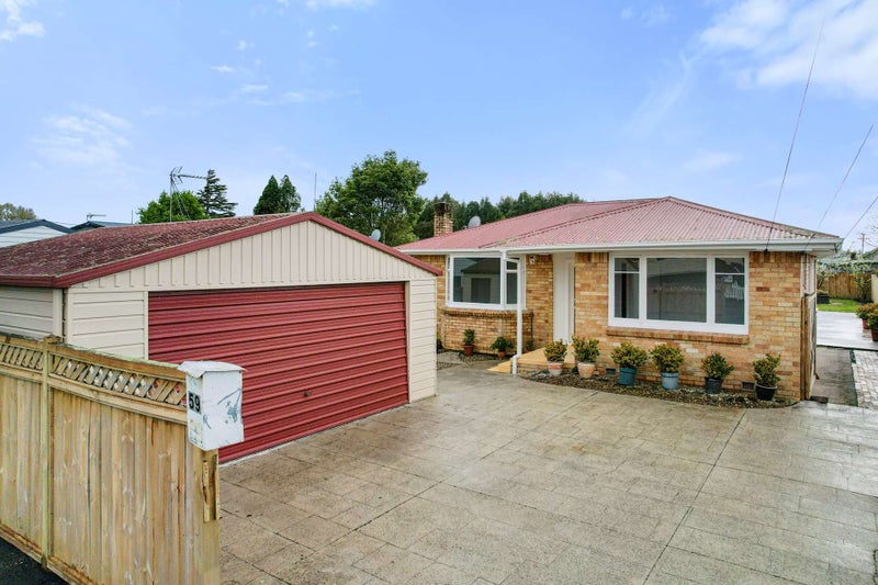 59 Mansel Avenue, Hillcrest, Hamilton - Carousel 1