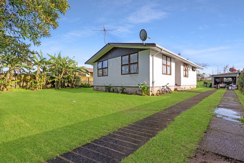 22 Kaitawa Street, Otara, Auckland - Carousel 1