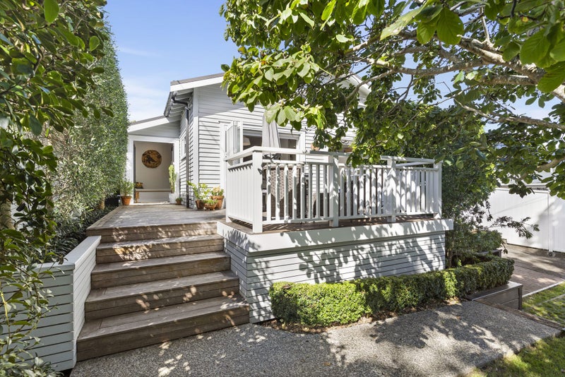 33 Athens Road, Onehunga, Auckland - Carousel 1