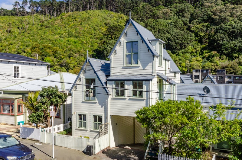 1/168 Tinakori Road, Thorndon, Wellington - Carousel 13