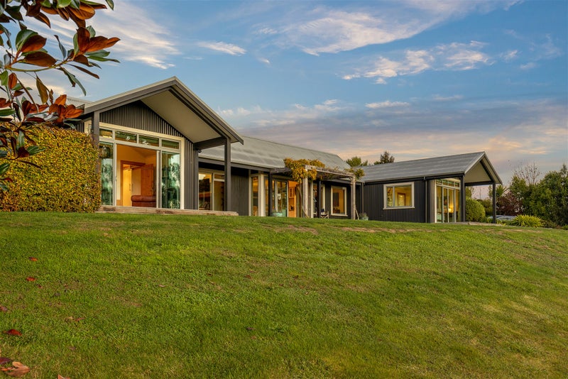 59 Martin Road, Upper Moutere - Carousel 1