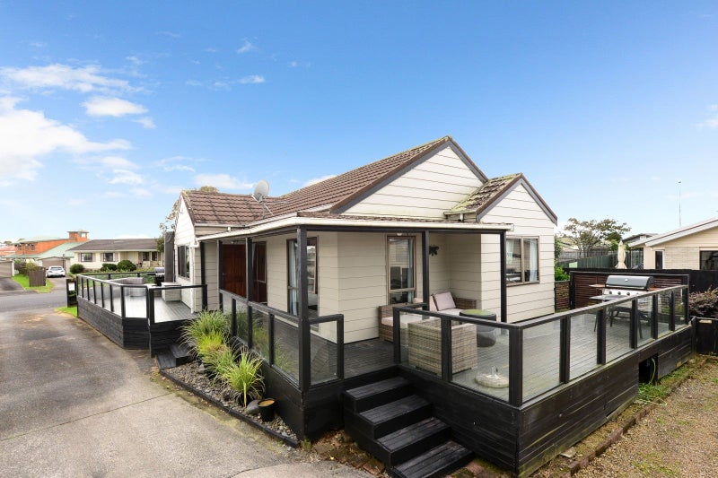 3 Jasmine Avenue, Dinsdale, Hamilton - Carousel 2