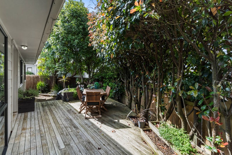 1/20 Glenhaven Place, Te Atatu Peninsula, Auckland - Carousel 2