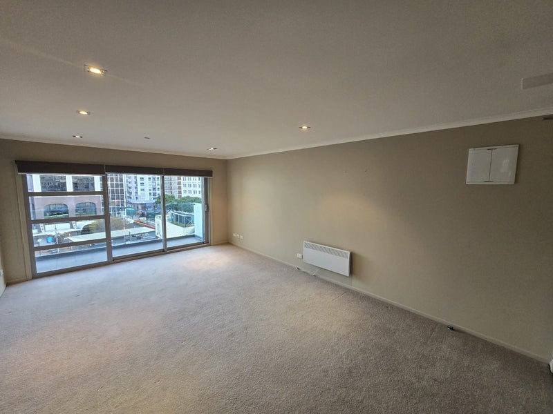 5E/39 Taranaki Street, Te Aro, Wellington - Carousel 2