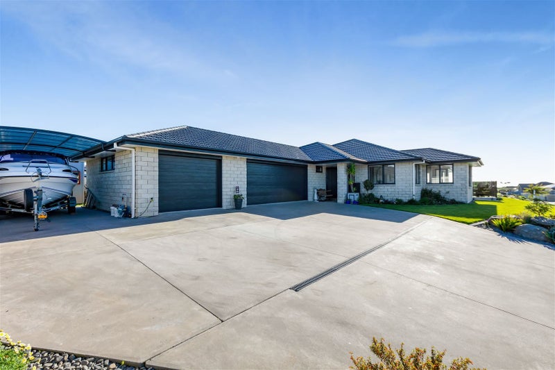 31 Papawhero Drive, Bell Block, New Plymouth - Carousel 1