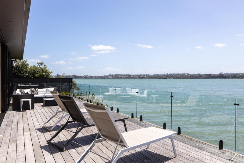 17 Lansdowne Street, Bayswater, Auckland - Carousel 2