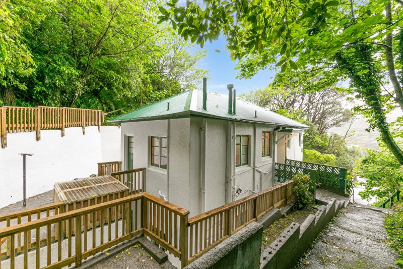 79 Garden Road, Northland, Wellington - Carousel 2