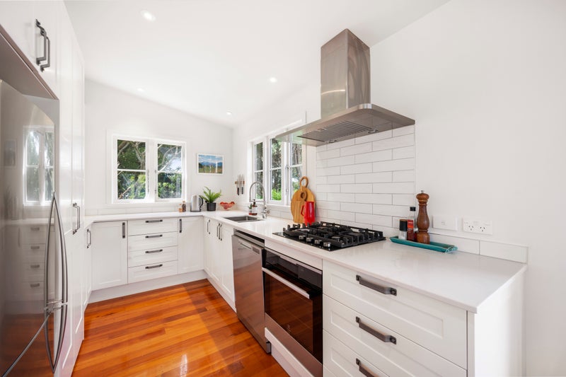 19 Bombay Street, Ngaio, Wellington - Carousel 2