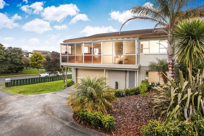 36A Pyatt Crescent, Saint Johns, Auckland - Carousel 1