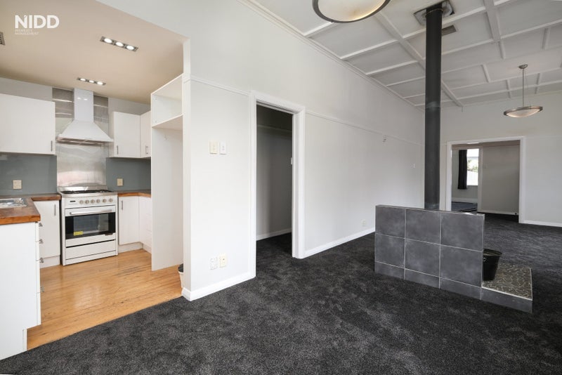 9 Cole Street, Caversham, Dunedin - Carousel 1