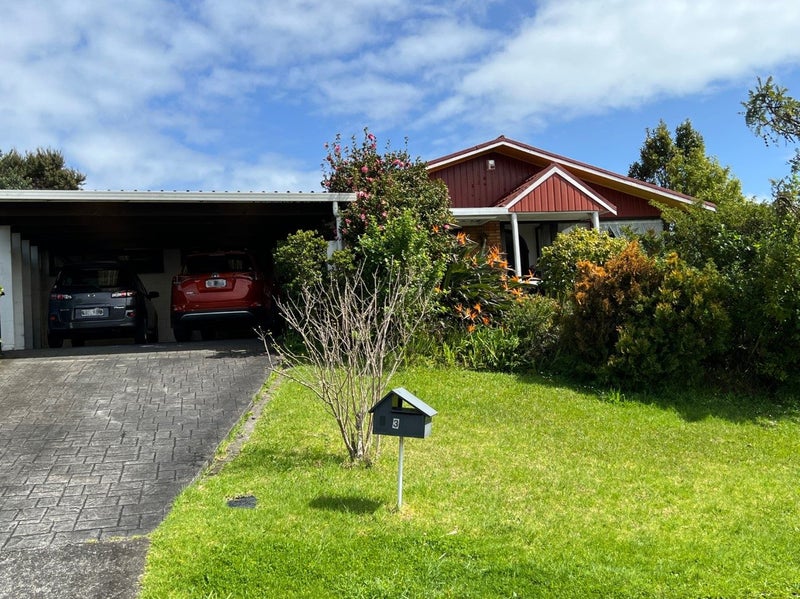 3 Booralee Avenue, Botany Downs, Auckland - Carousel 1