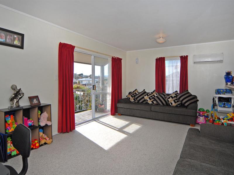 29 TILLER CLOSE, Kelvin Grove , Palmerston North - Carousel 2