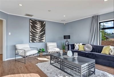 11 Raphael Place, West Harbour, Auckland - Carousel 2