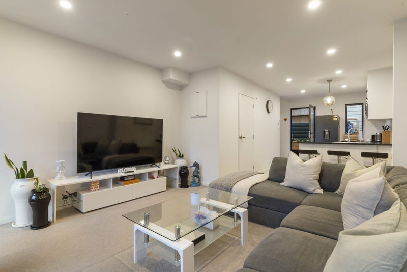 34/18 Hewlett Road, Massey, Auckland - Carousel 2