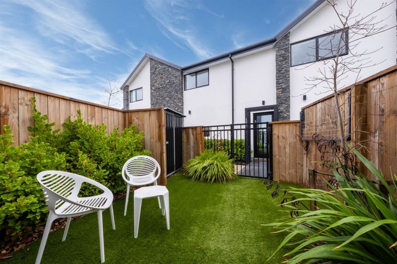 4/4 Riccarton Road, Riccarton, Christchurch - Carousel 1