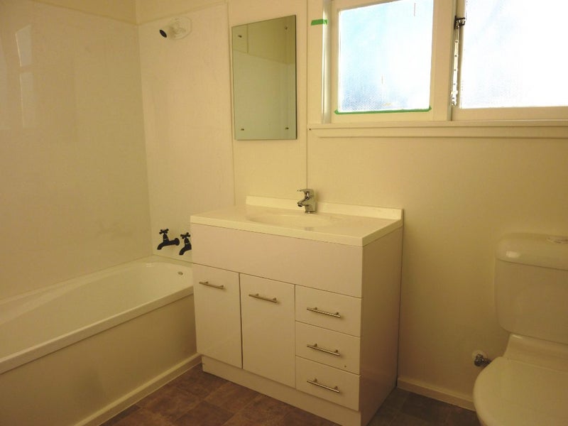 1/120 Osborne Street, Waltham, Christchurch - Carousel 7