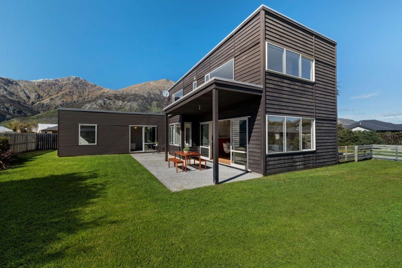 26 Mavora Road, Lake Hayes, Queenstown - Carousel 1