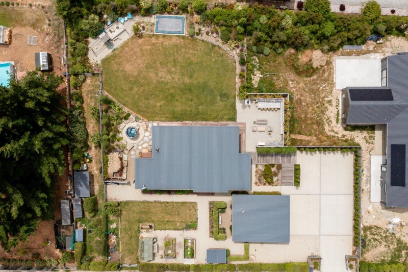 4 Goldie Lane, Albert Town, Wanaka - Carousel 32