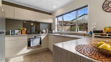 17A Maitland Street, Frankton, Hamilton - Carousel 1