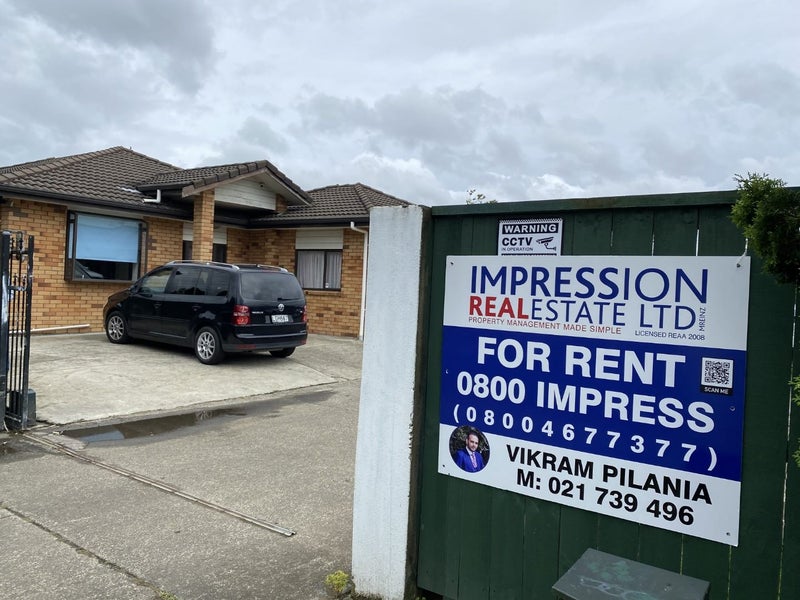 34 Airfield Road, Takanini, Auckland - Carousel 15