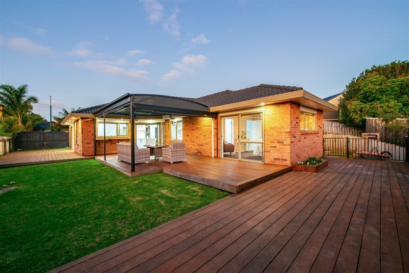 17 Fleetwood Drive, Henderson, Auckland - Carousel 2