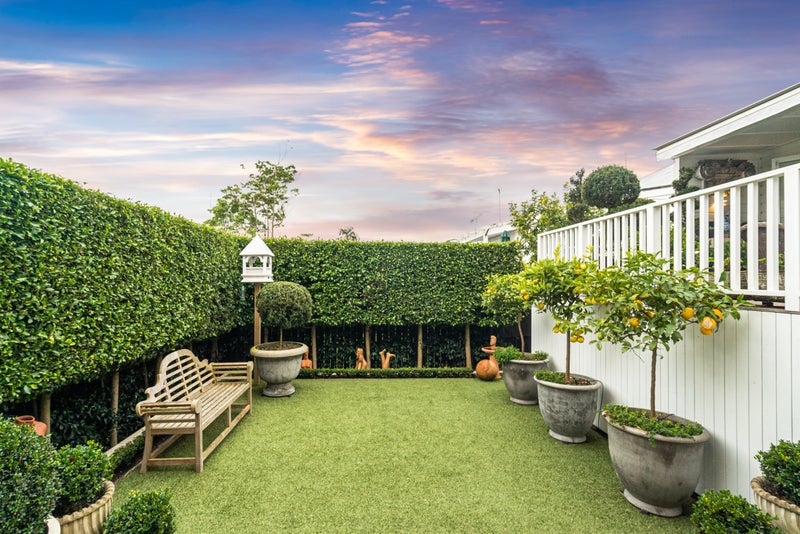 10 Ireland Street, Freemans Bay, Auckland - Carousel 21