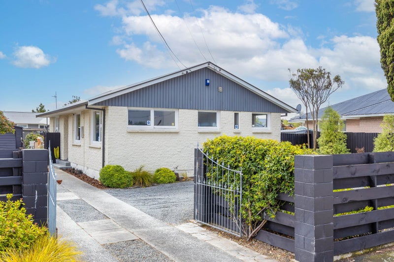11 Vancouver Crescent, Wainoni, Christchurch - Carousel 12