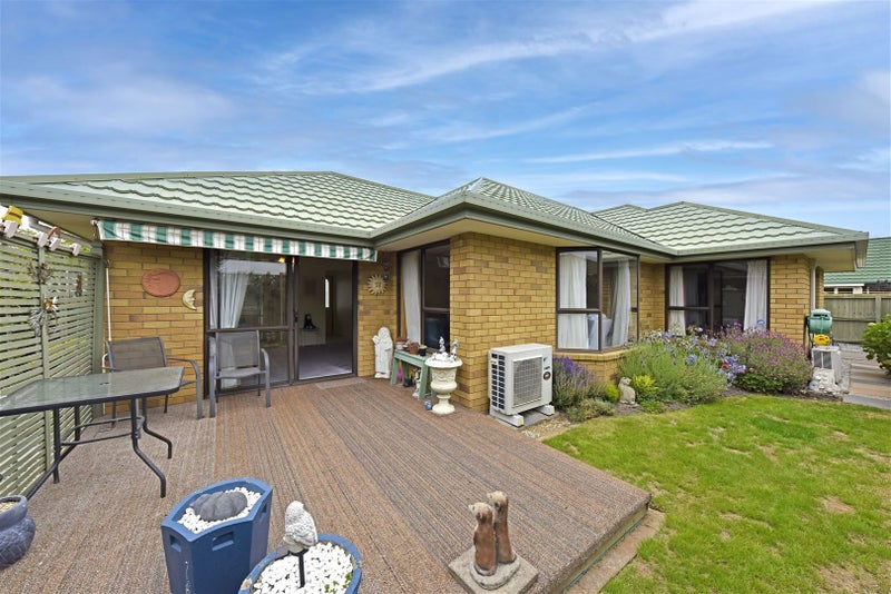 52 Kintyre Drive, Broomfield, Christchurch - Carousel 1