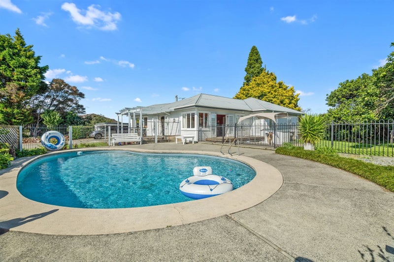 188 Cambridge Road, Bethlehem, Tauranga - Carousel 1