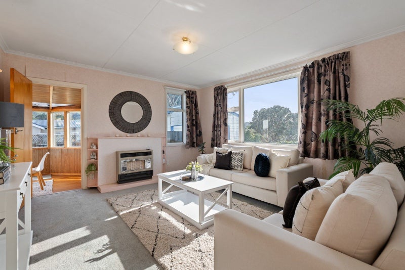 68 Fraser Avenue, Johnsonville, Wellington - Carousel 2