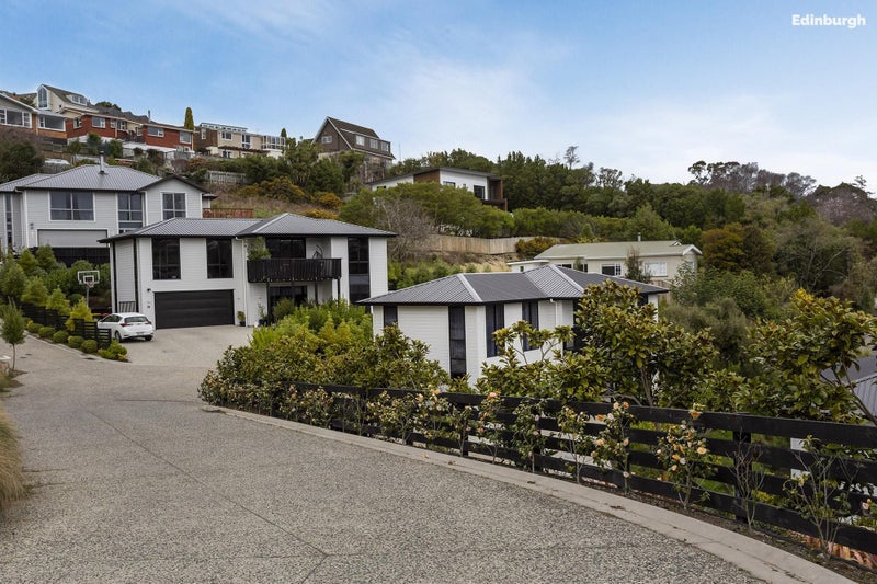 31 Brugh Place, Andersons Bay, Dunedin - Carousel 45