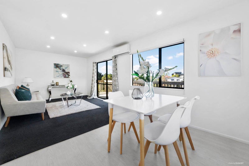 1/58 Awaroa Road, Sunnyvale, Auckland - Carousel 1