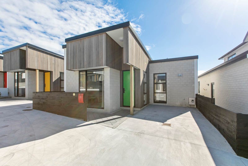 31A Westgate Drive, Westgate, Auckland - Carousel 1