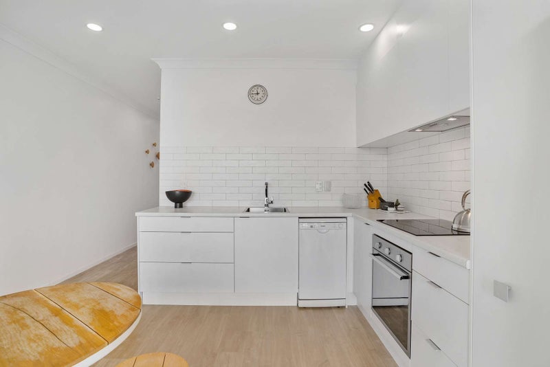 305/3 Morningside Drive, St Lukes, Auckland - Carousel 2