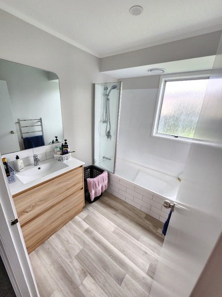 8 Pulman Place, Clover Park, Auckland - Carousel 2