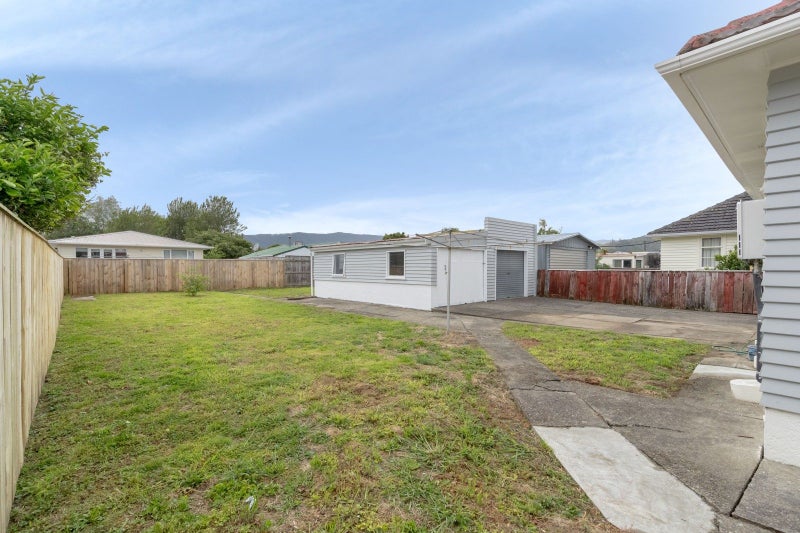 50 Clyma Street, Elderslea, Upper Hutt - Carousel 12