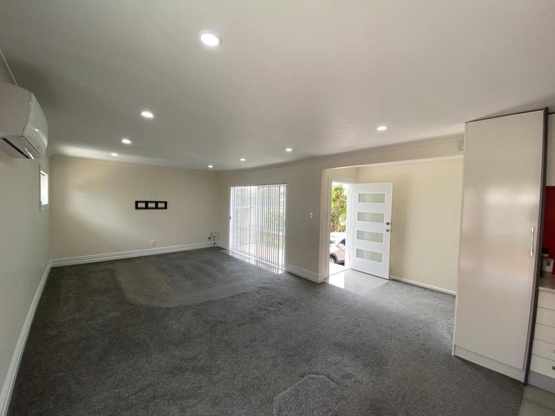 18 Cambourne Road, Papatoetoe, Auckland - Carousel 2