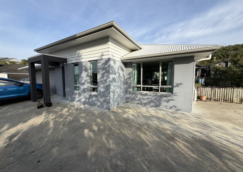 23 Christobel Circle, Huntington, Hamilton - Carousel 2