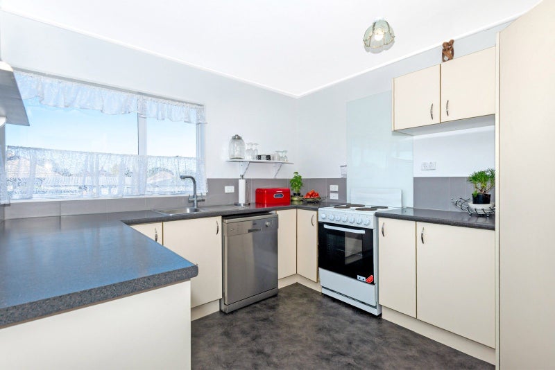 25 Queens Road, Elgin, Gisborne - Carousel 2