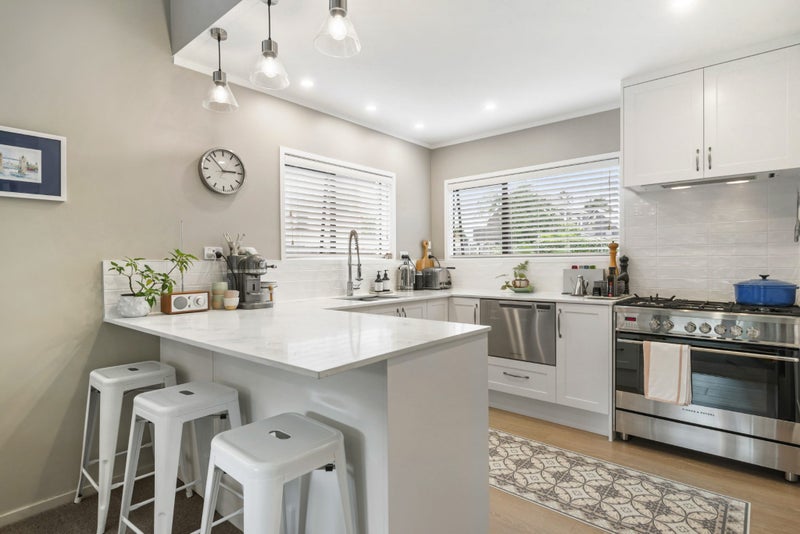 2/20 Wolsley Avenue, Milford, Auckland - Carousel 2